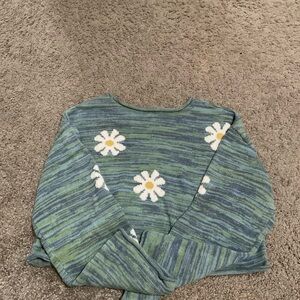 knit cropped sweater